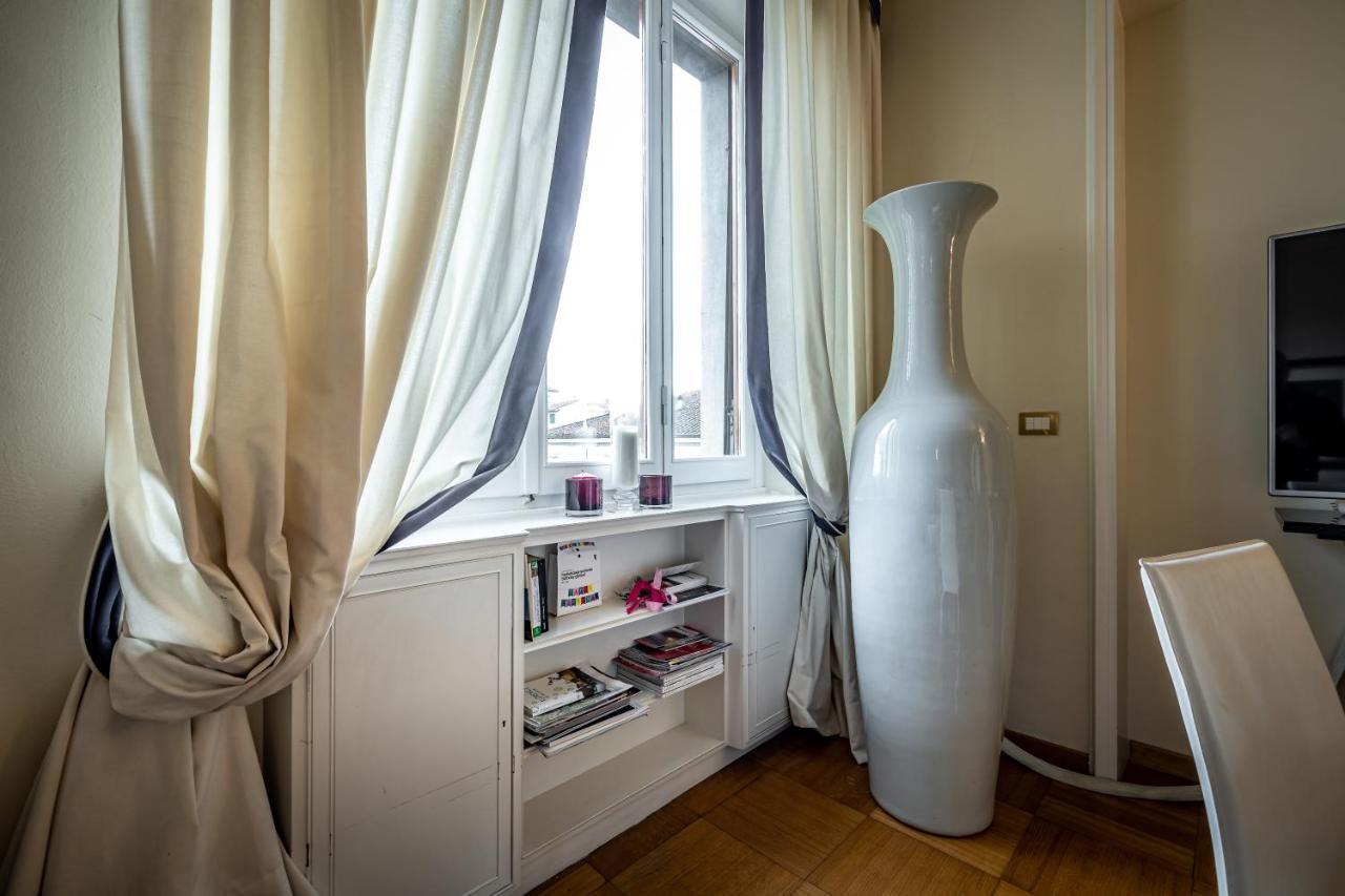 Yid D'Azeglio Luxury Apartment With Parking Florens Exteriör bild