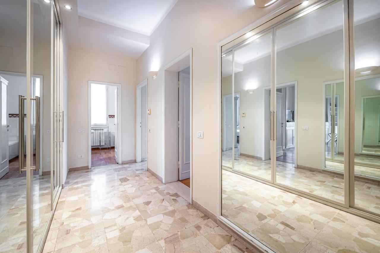 Yid D'Azeglio Luxury Apartment With Parking Florens Exteriör bild
